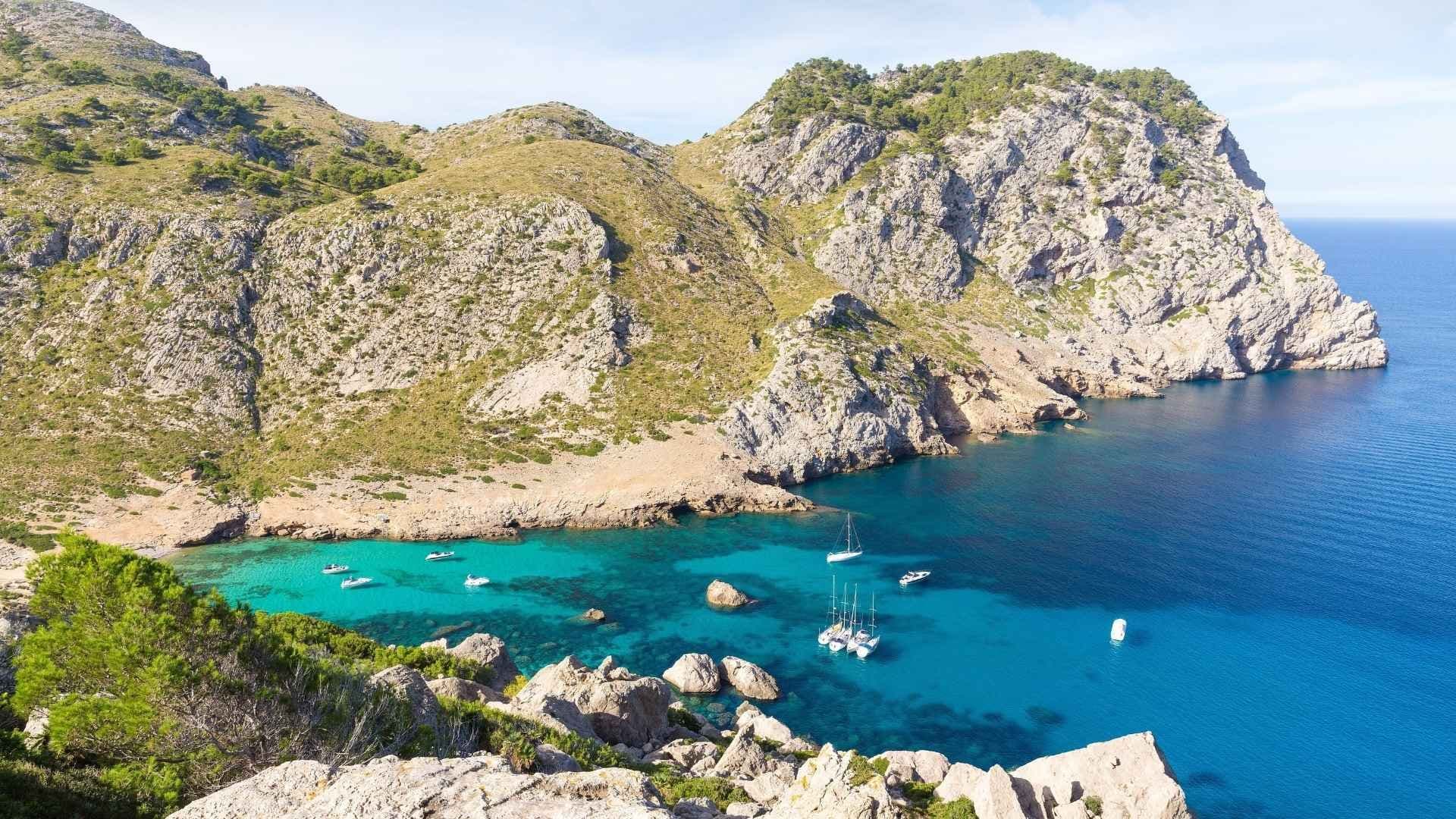 cala figuera cliffs mallorca
