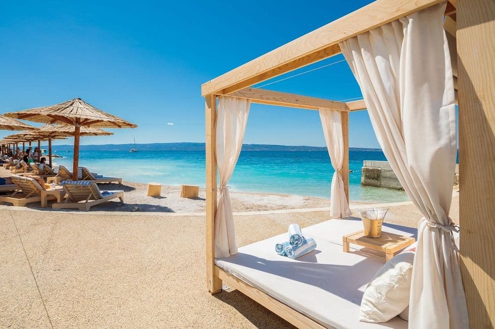 gooshter beach club split beach beds cabanas