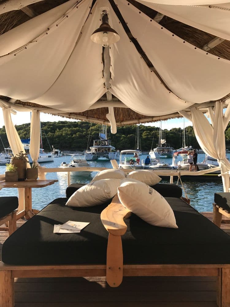 laganini lounge bar palmizana tent croatia
