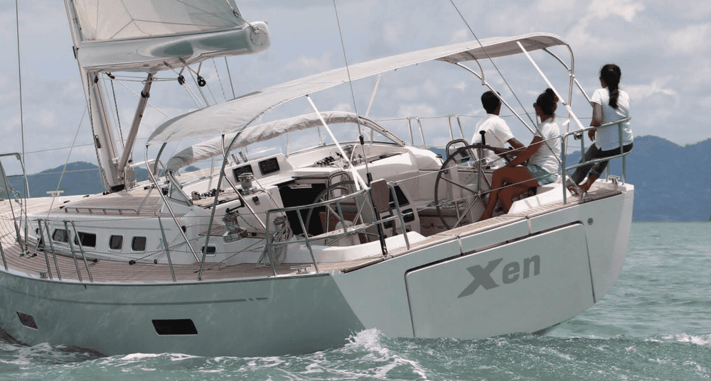 xc-45 yacht from astern