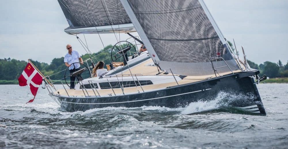 x-46 yacht starboard bow