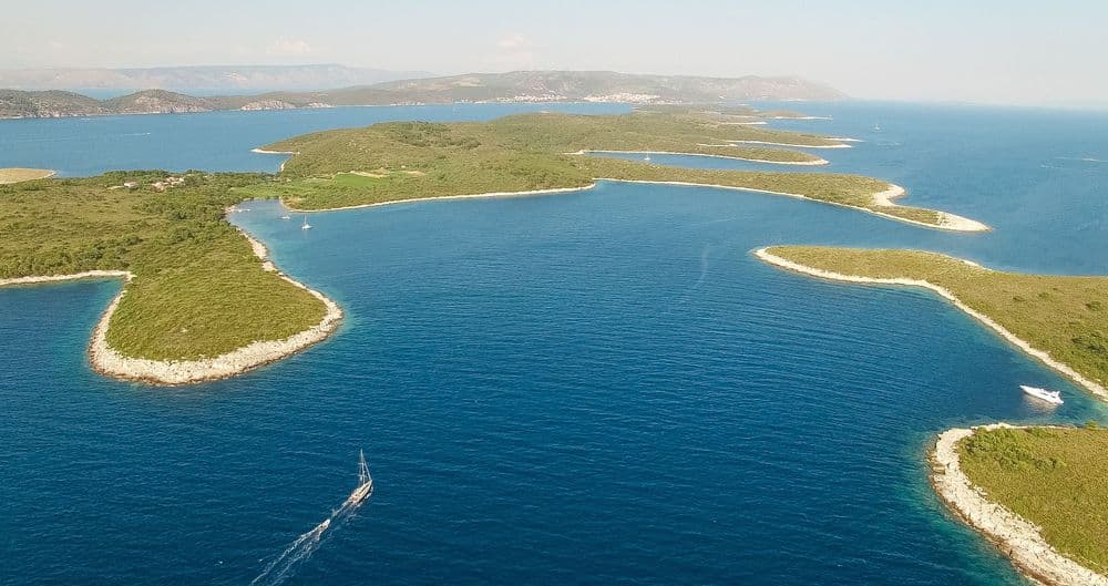 paklinski islands croatia