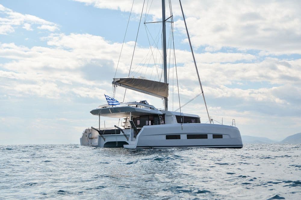 dufour 48 bee's knees exterior shot of boat