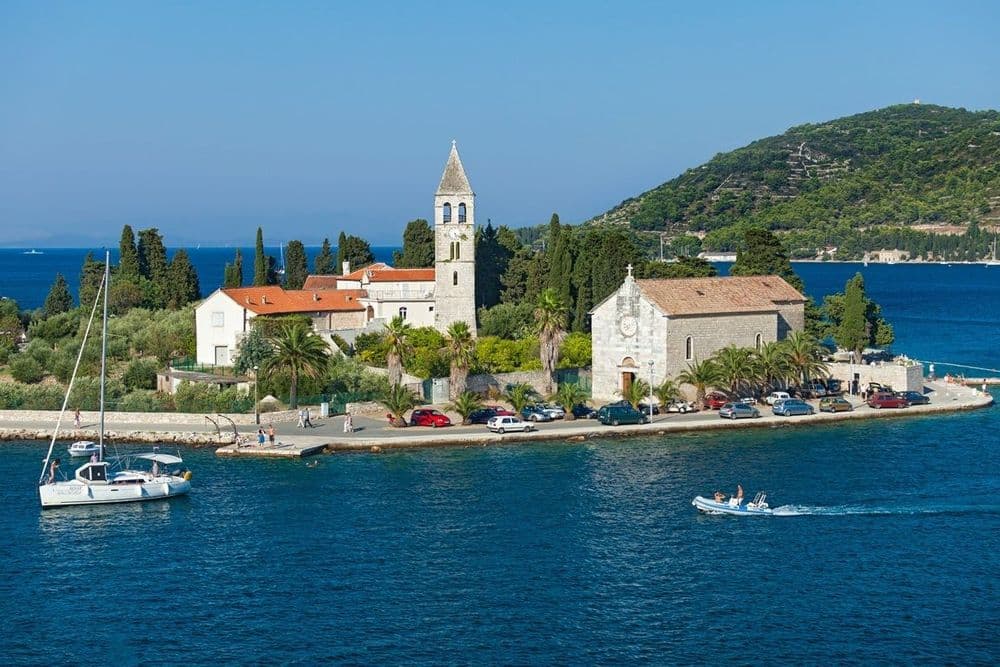 Maslinica to Vis Town (21nm)